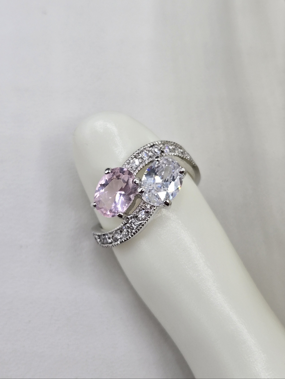 Swarovski Crystal Elements Silver Statement Ring Pink Clear Size 7 Bridal Prom